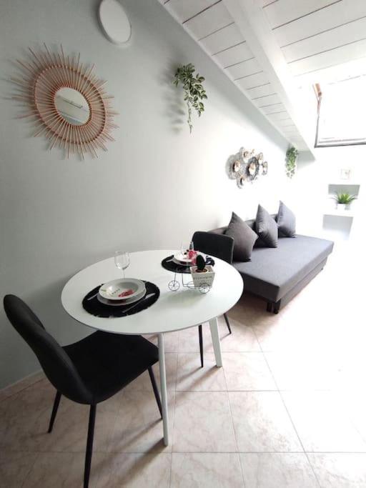Free Parking Tiny House Wifi Netflix 15 Minuti Dal Duomo Διαμέρισμα Μιλάνο Εξωτερικό φωτογραφία