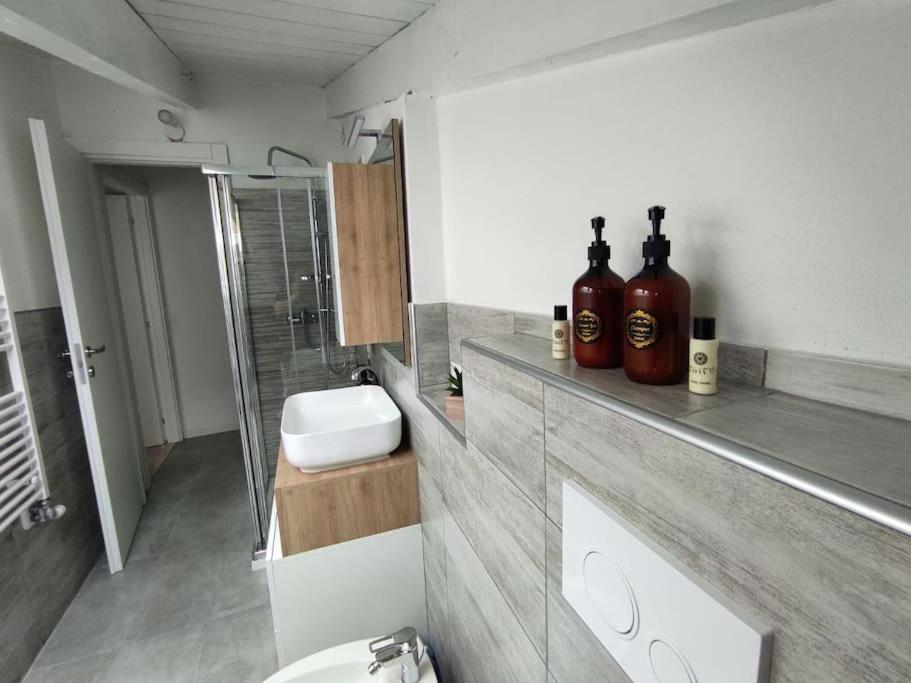 Free Parking Tiny House Wifi Netflix 15 Minuti Dal Duomo Διαμέρισμα Μιλάνο Εξωτερικό φωτογραφία
