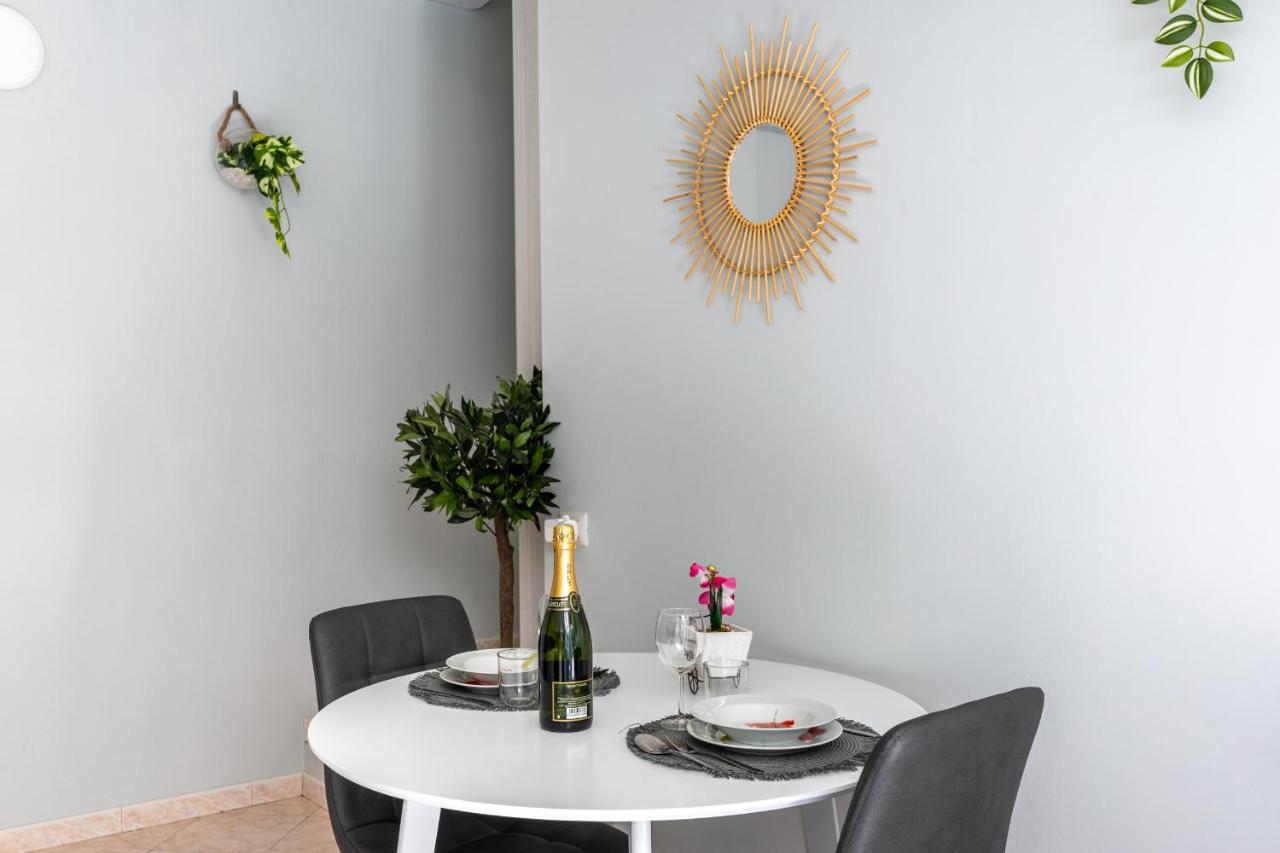 Free Parking Tiny House Wifi Netflix 15 Minuti Dal Duomo Διαμέρισμα Μιλάνο Εξωτερικό φωτογραφία