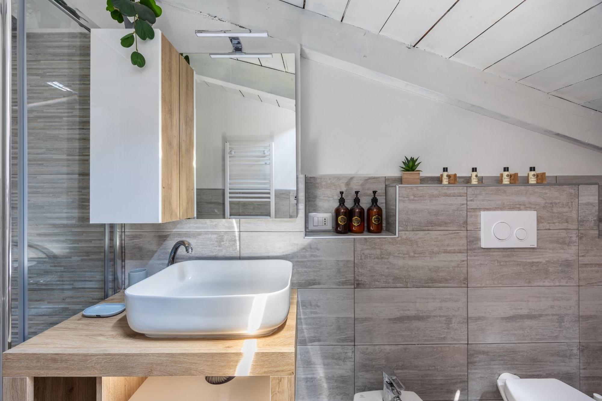 Free Parking Tiny House Wifi Netflix 15 Minuti Dal Duomo Διαμέρισμα Μιλάνο Εξωτερικό φωτογραφία