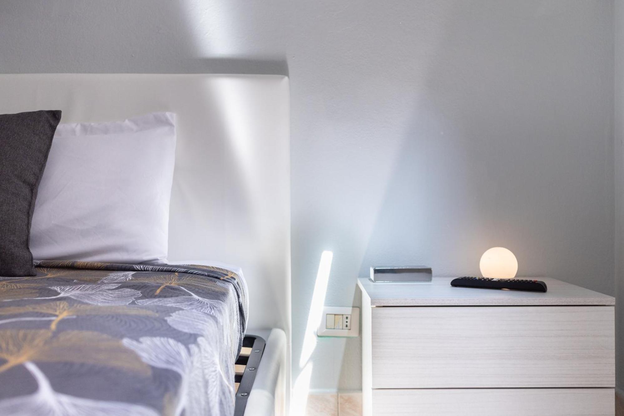 Free Parking Tiny House Wifi Netflix 15 Minuti Dal Duomo Διαμέρισμα Μιλάνο Εξωτερικό φωτογραφία